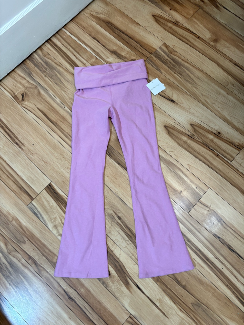 NWT Beyond yoga Foldover Pants *flawed